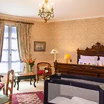Le Manoir De Szálloda