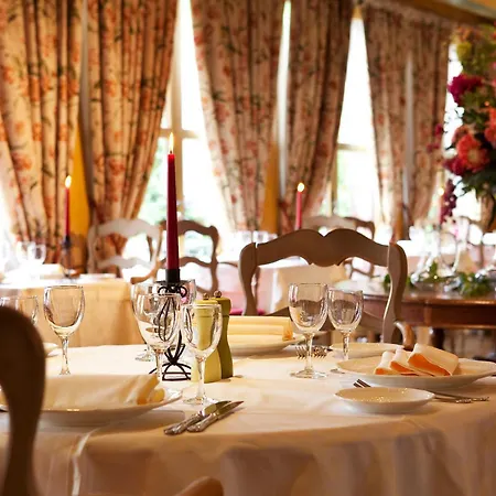 Le Manoir De Hotel