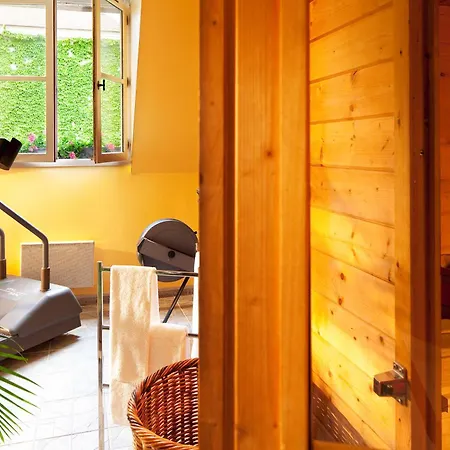 Le Manoir De Hotel Gressy