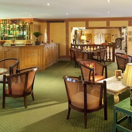 فندق لي مانوير دي غريسي Gressy