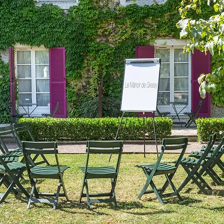 Le Manoir De Hotel Gressy