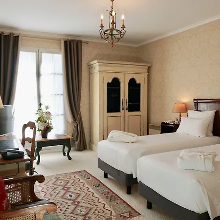 Le Manoir De Hotel 4*
