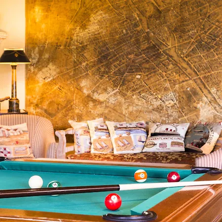 Le Manoir De Hotel Gressy