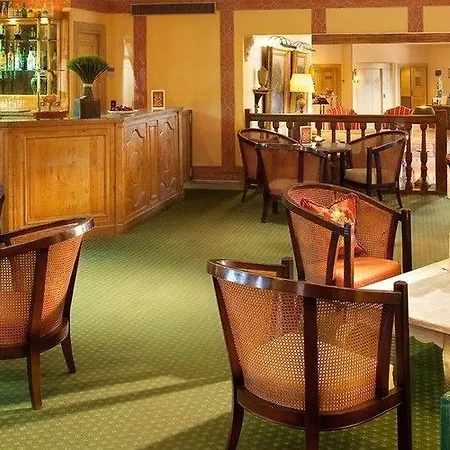 Le Manoir De 호텔 4*