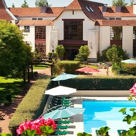 Le Manoir De Hotel 4*