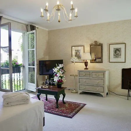 Le Manoir De 4* Gressy