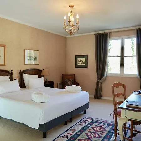 Le Manoir De Hotel 4*