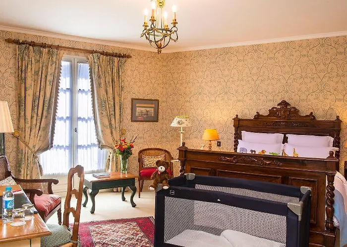 Le Manoir De Hotel